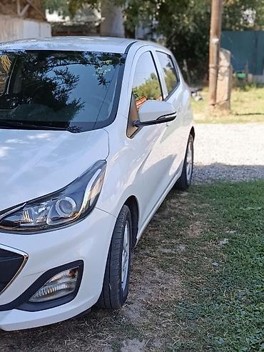 solaris accent: Chevrolet Spark: 2019 г., 1 л, Вариатор, Бензин, Хэтчбэк — 3