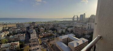 Günlük kirayə mənzillər: 3 otaqlı, Xətai r. r-nu — 7