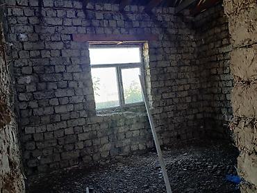Həyət evləri və villaların satışı: Satış üçün həyətyanı sahə və ev - Geniş, hasarlanmış torpaq sahəsi — 16