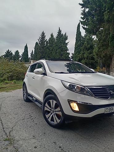Kia: Kia Sportage: 2 l | 2011 il Krossover — 8