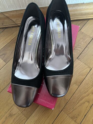 женские розовые туфли: Туфли, Размер: 37.5, цвет - Черный, Новый
