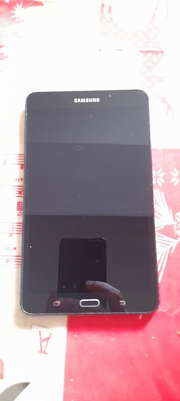 Samsung planşet - Model: Galaxy Tab (home düyməli, Samsung loqolu ön