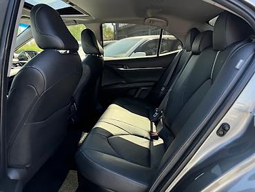 corolla 2018: Toyota Camry: 2022 г., 0.5 л, Автомат, Электромобиль — 4