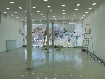 Digər kommersiya daşınmaz əmlakı: 20yanvar metrosuna yaxın,sahəsi 105 kv/m olan,obyekt paltar maqazası — 2