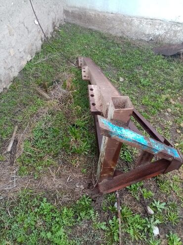 плуг на трактор: Плуг