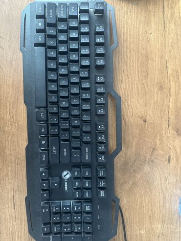notebook klaviatura: Gaming Klavyaturası
RGB İşığlıdır 
Her Bir Funksiyası İşleyir