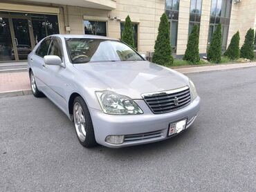 Toyota: Toyota Crown: 2004 г., 3 л, Автомат, Бензин, Седан