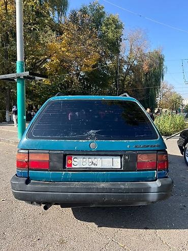 kirgiz auto: Volkswagen Passat: 1988 г., 1.8 л, Механика, Бензин, Универсал — 6