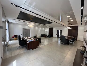 офис снять: Сдаю Офис, 460 м², В административном здании, 1 линия, С отдельной кухней, С отдельным входом
