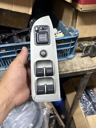 argb controller: Блок управления стеклоподъёмниками и зеркалами для Honda CR-V, правый — 1