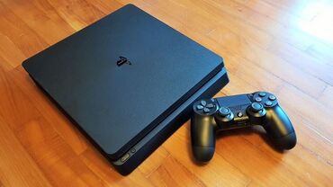irsad playstation 4: Sony PlayStation 4 (Slim 500gb) İdeal vəziyyətdədir heç bir problemi