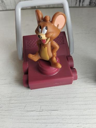 robot oyuncaq: Mcdonald's oyuncaqları-Tom və Jerry temalı kiçik fiqurlar dəsti - — 4