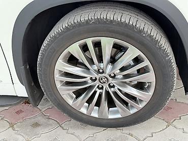 Toyota: Toyota Highlander: 2020 г., Гибрид, Кроссовер — 10