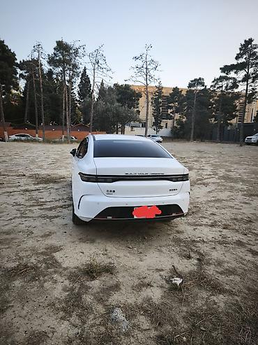 ef 10 bmw qiymeti: 2025 model BYD Destroyer 05 DM-i plug-in hibrid sedan - 2025-in sonu — 7