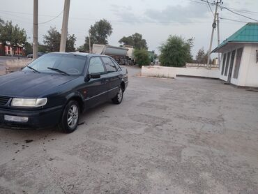 авто без док: Volkswagen Passat: 1994 г., 2 л, Механика, Бензин, Седан