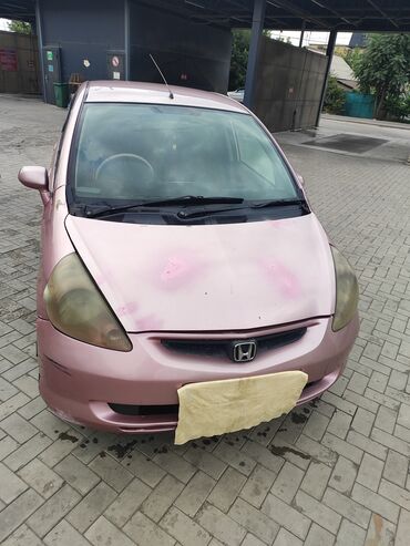 авто в рассрочку в бишкеке без процентов: Honda Fit: 2002 г., 1.3 л, Вариатор, Бензин, Хетчбек