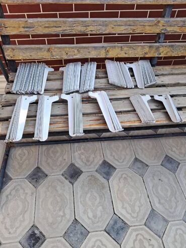 вешалка для брюк и рубашек напольная: 20 kvadratmetrlik mağazamın vitrin qurulması üçün olan krçokları