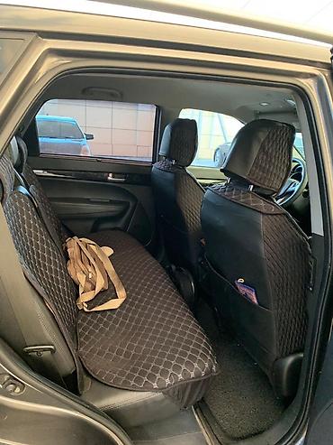 Kia: Kia Sorento SUV - Kuzov: tünd boz rəng, 5 qapı, dam relsləri və yan — 11