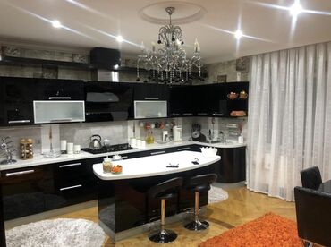 Həyət evləri və villaların satışı: 9 otaq, 785 kv. m, Orta təmir — 21