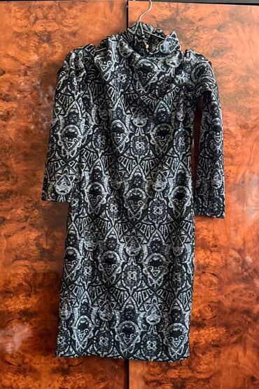 Ziyafət donları: Bu geyim qadınlar üçün nəzərdə tutulmuş müxtəlif üslublu iki paltardan -da lalafo.az — 18 Ziyafət donları: Bu geyim qadınlar üçün nəzərdə tutulmuş müxtəlif üslublu iki paltardan — 18