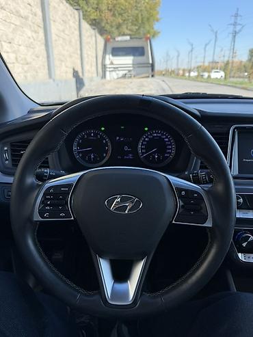 elantra 2022: Hyundai Sonata: 2021 г., 2 л, Автомат, Газ, Седан — 9