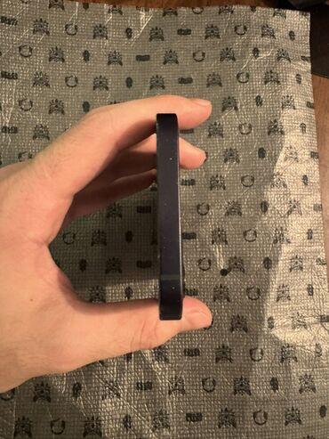 Apple iPhone: IPhone 12, Б/у, 128 ГБ, Наушники, Зарядное устройство, Чехол, 79 % — 4