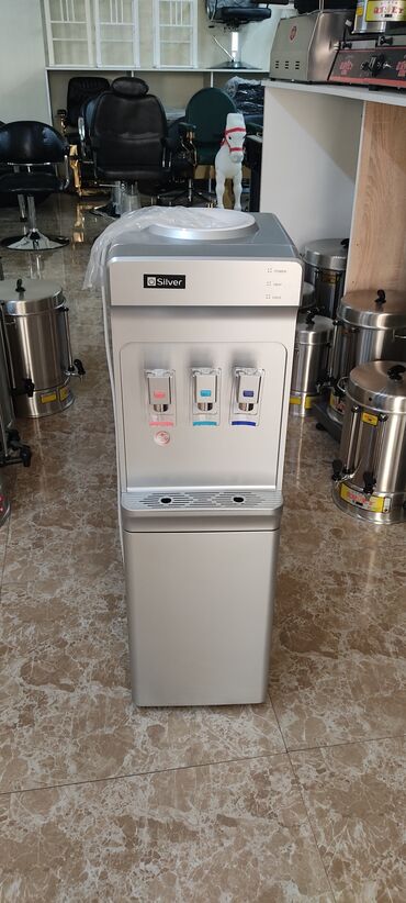 Su üçün kulerlər və dispenserlər: Dispenser Silver firması Soyuduculu ve sade qapaq Qiymət modelinə