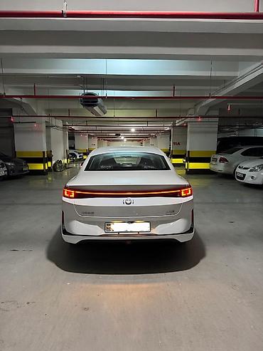 Dongfeng: Dongfeng : 1.5 l | 2026 il Sedan — 4