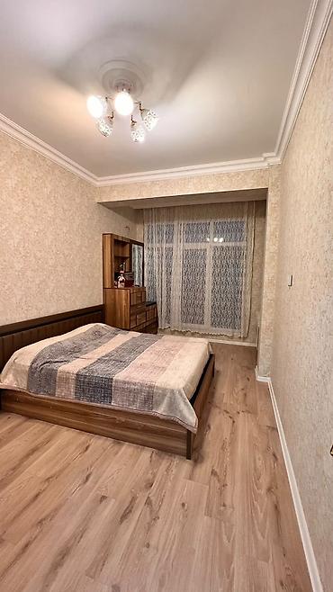 kupca: 3 otaqlı, Yeni tikili, 86 kv. m — 4