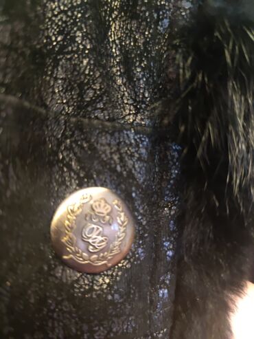 Krzneni kaputi: Dolce&Gabbana, jakna. Bundica koja privlači pažnju. Velur sa — 3