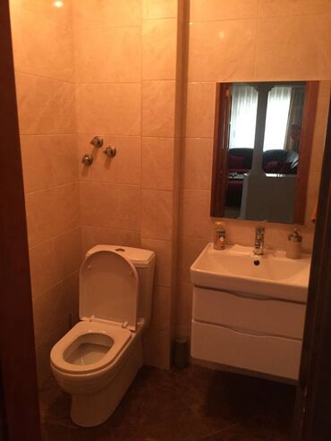 Uzunmüddətli kirayə mənzillər: Xətai metrosu yaxınlığında, 9 mərtəbəli binanın 5-ci mərtəbəsində -da lalafo.az — 13 Uzunmüddətli kirayə mənzillər: Xətai metrosu yaxınlığında, 9 mərtəbəli binanın 5-ci mərtəbəsində — 13