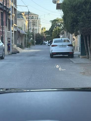 masin salon: Hyundai – yüksək təchizatlı salon və müasir təhlükəsizlik • Servis — 3