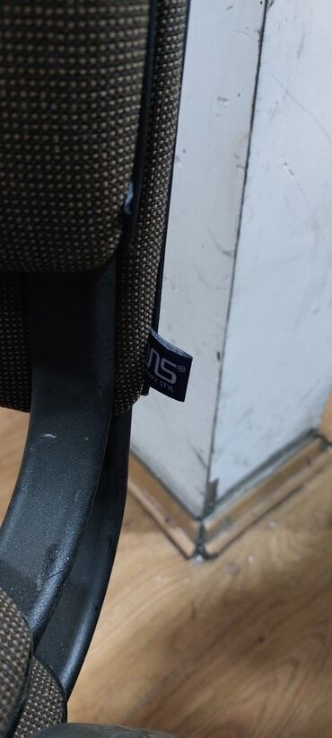 Digər ofis ləvazimatları: Ofis mebelləri satıram — 28