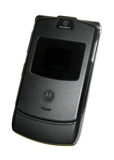 акустические системы motorola: Motorola Razr2 V8, Новый, < 2 ГБ, цвет - Черный, 1 SIM