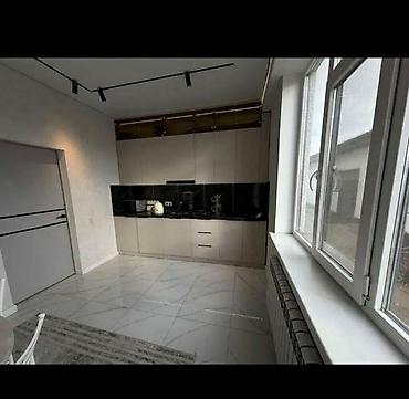 Продажа таунхаусов: 6 комнат, 160 м², 5 соток, Ак-Ордо 1 ж/м Электричество, Канализация, Горячая вода — 4