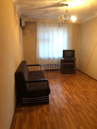 Uzunmüddətli kirayə mənzillər: Xətai rayonu Həzi Aslanov metrosunun yaxınlığında, 9 mertebeli binanın — 1