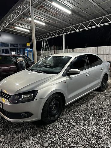 Volkswagen: Volkswagen Polo: 2011 г., 1.6 л, Механика, Бензин, Седан — 5