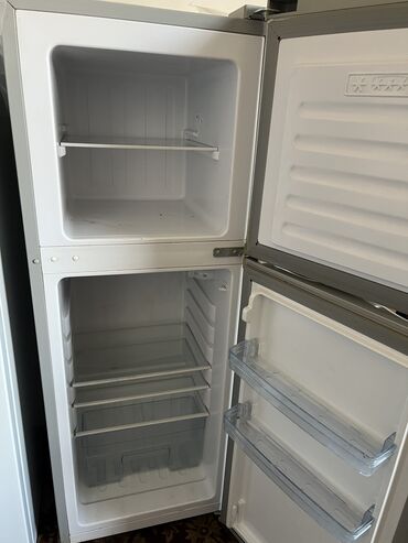 Холодильники: Продам холодильники!! Все рабочие, покупали летом, использовали мало — 20