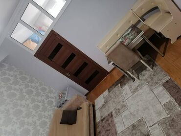 Uzunmüddətli kirayə mənzillər: 10-cu mkr-n, 2 otaq, 55 kv 16/13 mırtıbə, tam əşyalı mənzil kirayə — 14