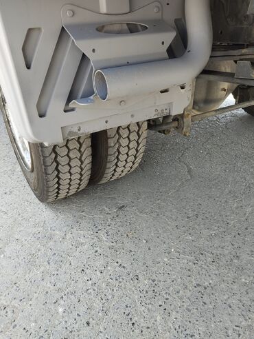 Yük maşınları: Mercedes-Benz orta tonnajlı yük maşını – qutu kuzovlu - Marka/model — 4