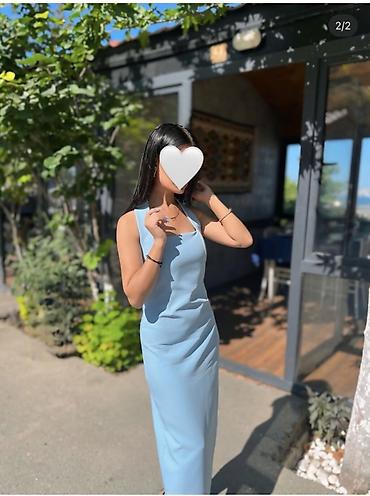 gozel donlar: Açıq mavi rəngdə uzun ziyafət/libas razmer xs - Model: bədənə oturan — 2