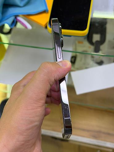 Apple iPhone: IPhone 13 Pro, 512 ГБ, батарея 92% - Цвет: графитовый - Память: 512 — 8