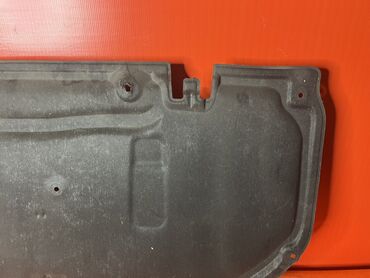 Капоты и комплектующие: Утеплитель капота Toyota, Б/у, Оригинал — 2