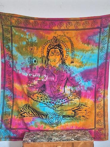 gilan tekstil: Rəngli divar panosu – Şiva təsvirli, batik (tie-dye) üslubunda - — 1