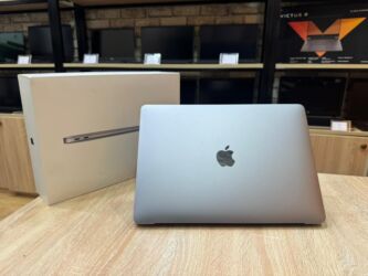 apple macbook: İşlənmiş Apple MacBook, 13.3 ", Apple M1, 256 GB, Ünvandan götürmə, Pulsuz çatdırılma, Ödənişli çatdırılma