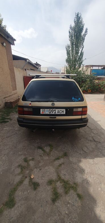 Volkswagen: Volkswagen Passat Variant: 1991 г., 1.8 л, Механика, Бензин, Универсал — 5