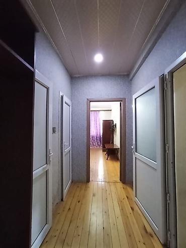 Uzunmüddətli kirayə mənzillər: Kirayə üçün 2 otaqlı mənzil. - Planlaşdırma: geniş dəhliz, ayrı-ayrı — 2