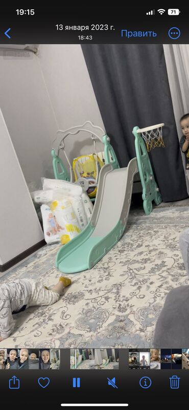 домик для детей из пластика: Продаётся детский горка со своим качелями 
Состояние очень хорошее