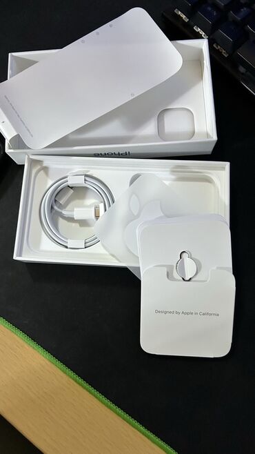 Apple iPhone: Apple iPhone iPhone 14, 256 GB, Plavi, Face ID na lalafo.rs — 14 Apple iPhone: Apple iPhone iPhone 14, 256 GB, Plavi, Face ID — 14