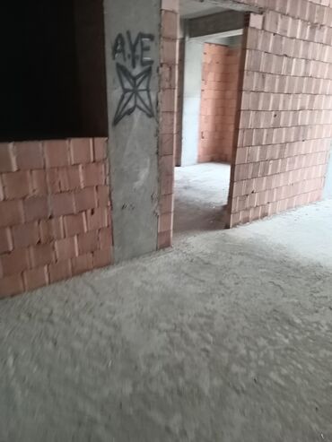 saray evlər: 3 otaqlı, Yeni tikili, 72 kv. m